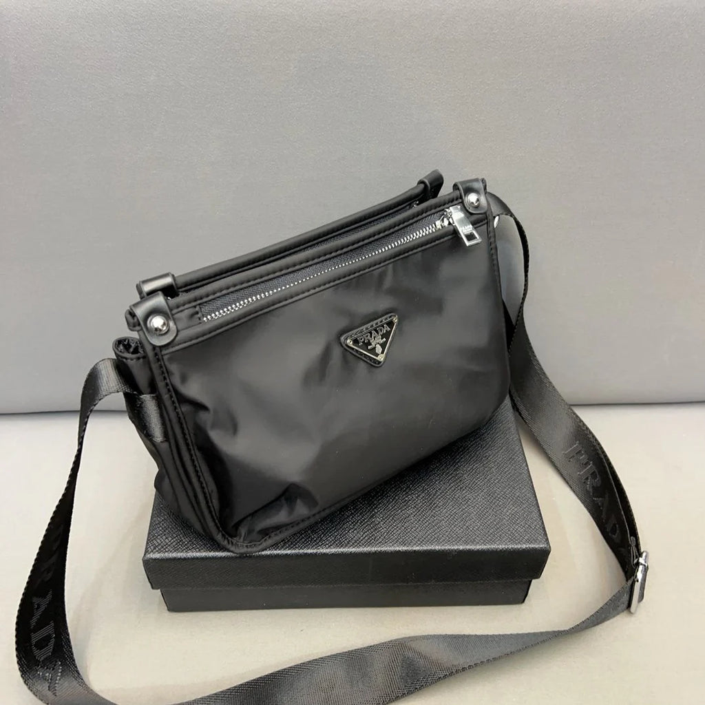 New fashion men's versatile crossbody bag 1024011011