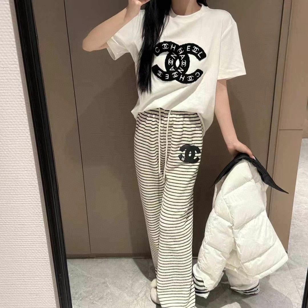 New White and Black women's T-shirtPD052025012202