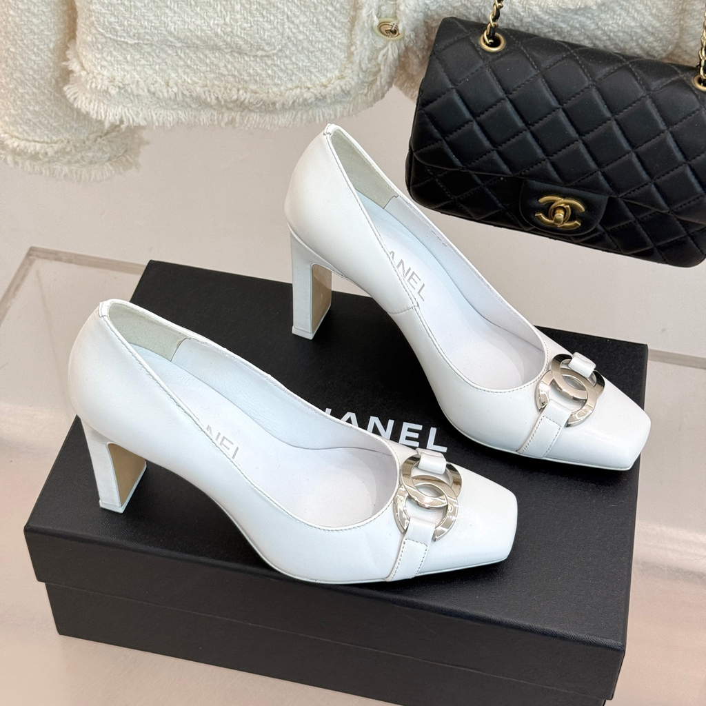 New Black and White Leather Women's HeelsXC052026052206