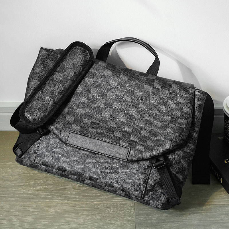 New Black Leisure v logo men's fashion shoulder bags-PD052023103101