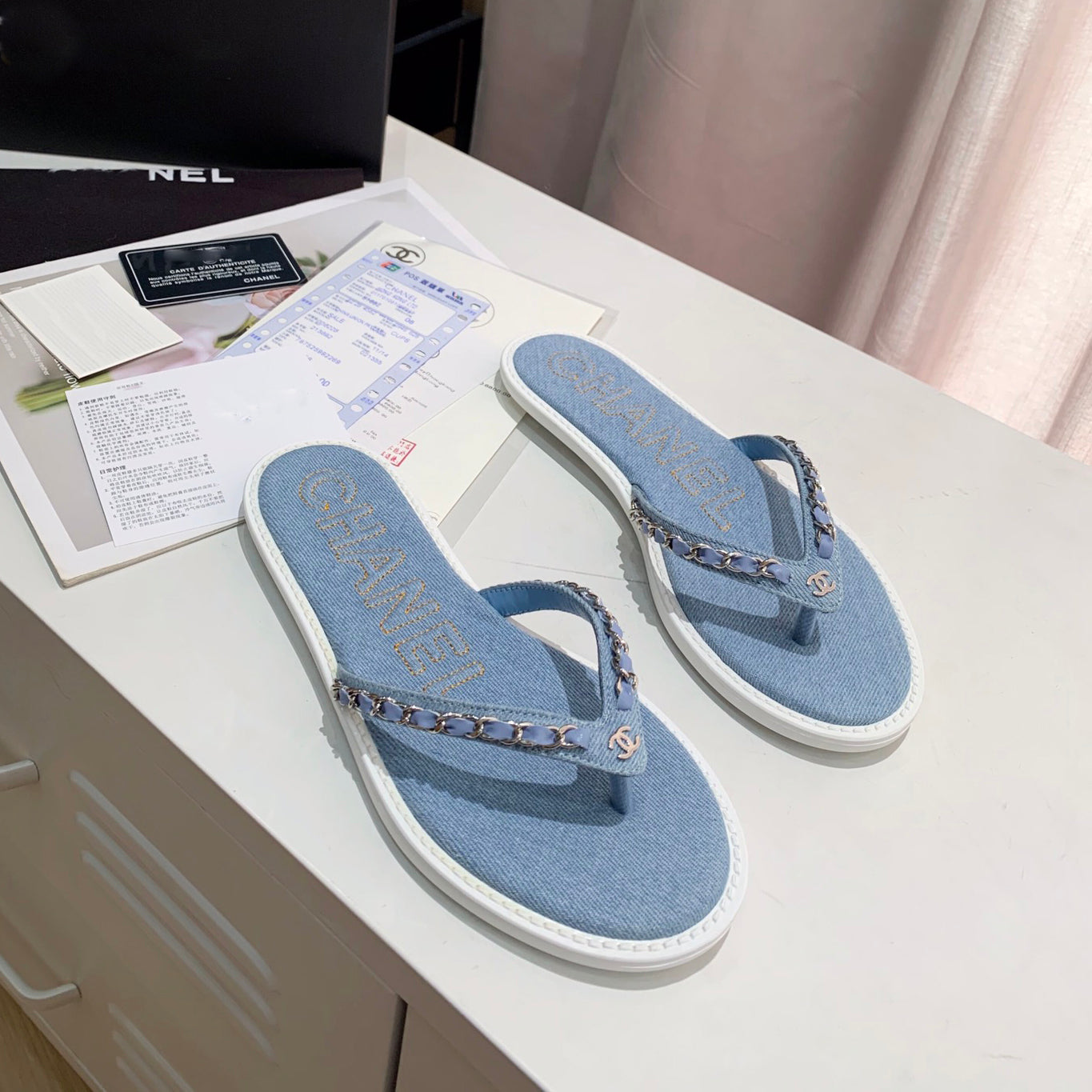 3-color flip flops 03011