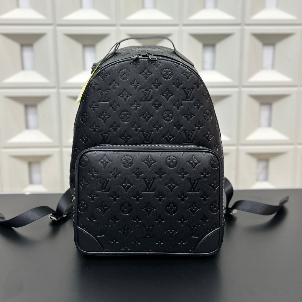 New Fashion V Logo Handmade bagsXC052025111709