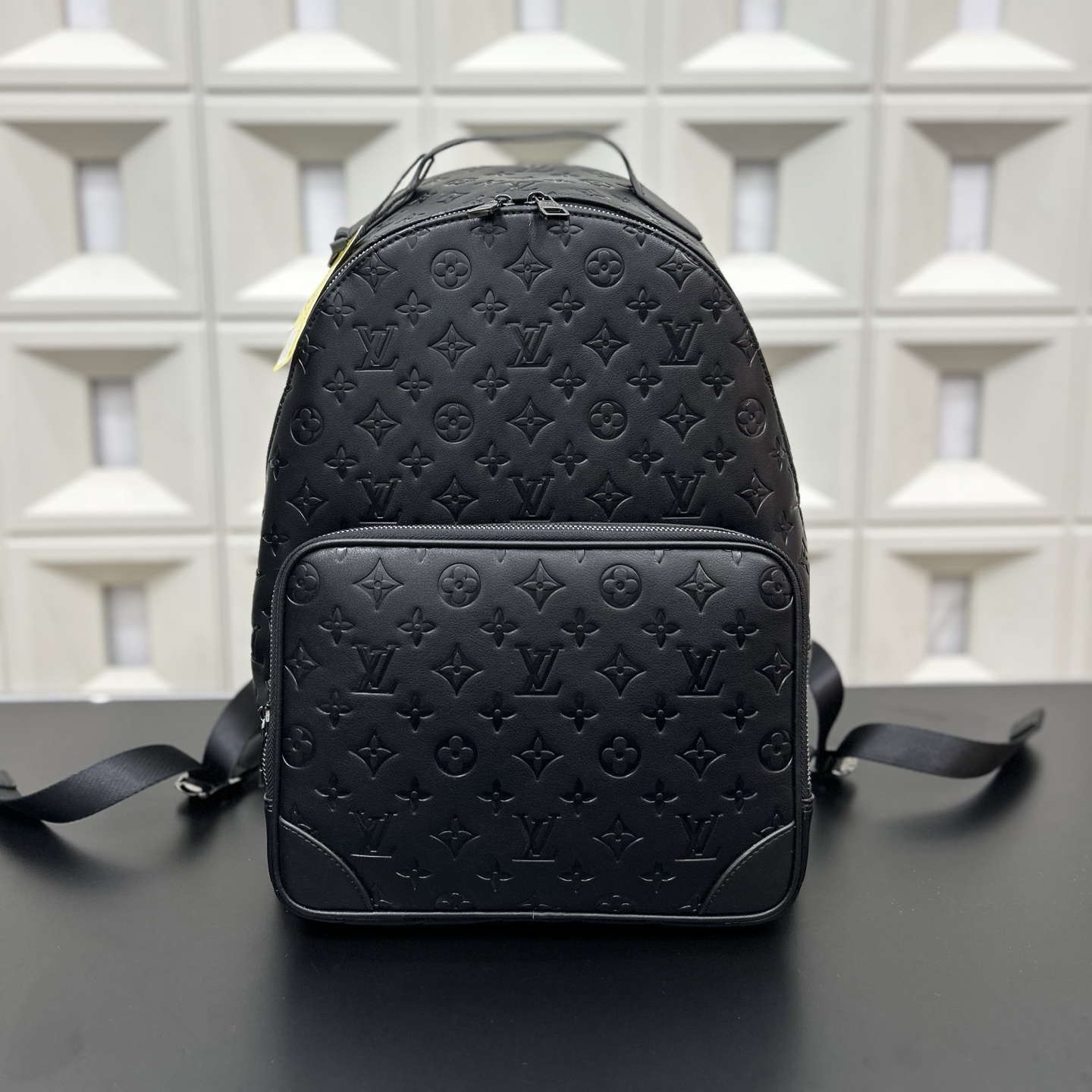 New Fashion V Logo Handmade bagsXC052025111709