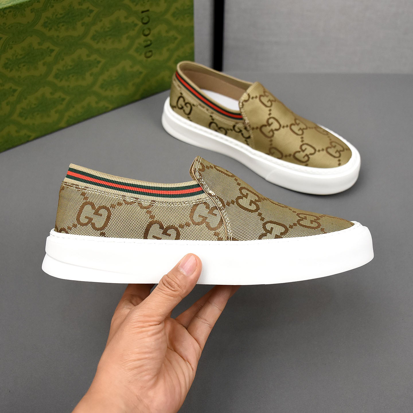 New Handmade leather Fashion men's SneakersXC052026042716