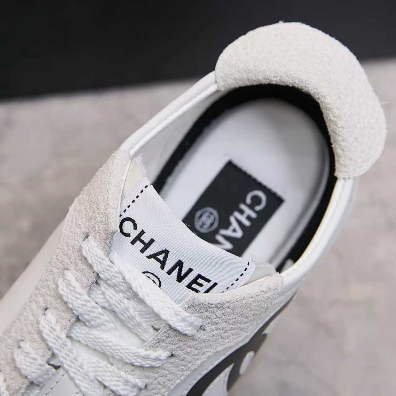 2026 Stylish Women's Sneakers