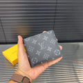 New Leather V Logo Bags WalletsXC052025092206