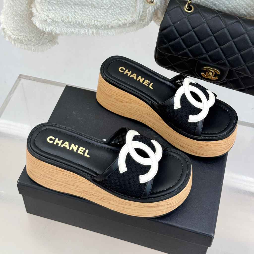 new arrival fashion C logo women's slippersXC052026041401