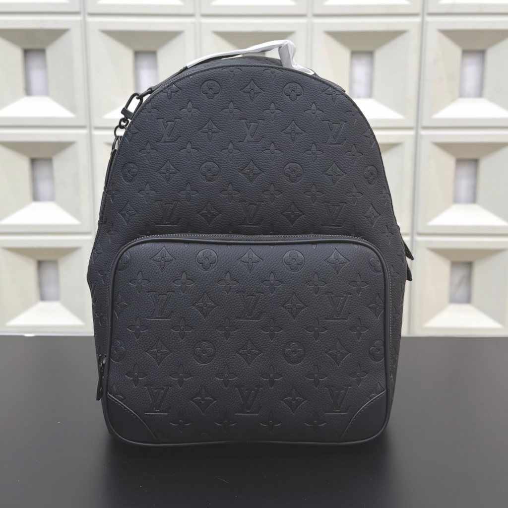 New fahion Leather handmade men's BackpackXC052026012601