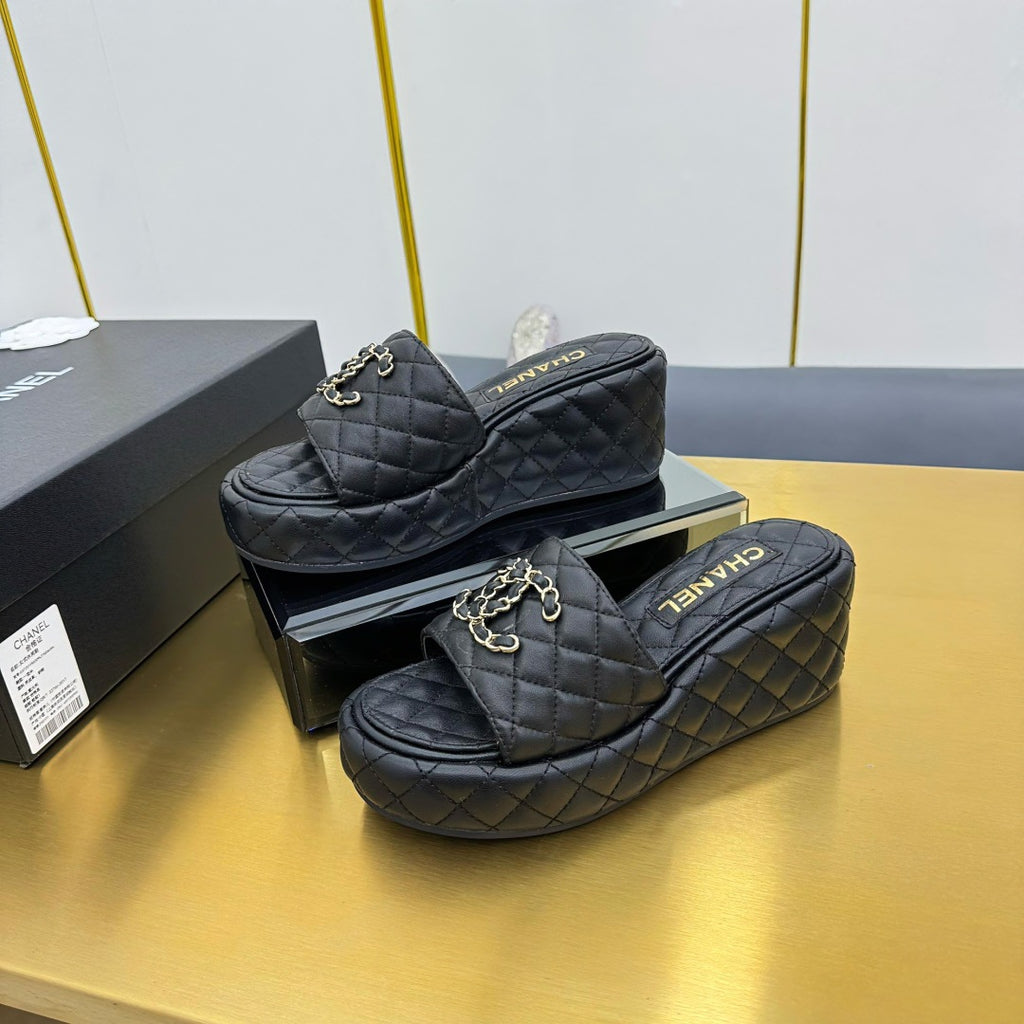 New C Logo Leather Women's ShoesXC052025041403