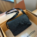 New Fashion V Logo 20cm BagsXC052024061903