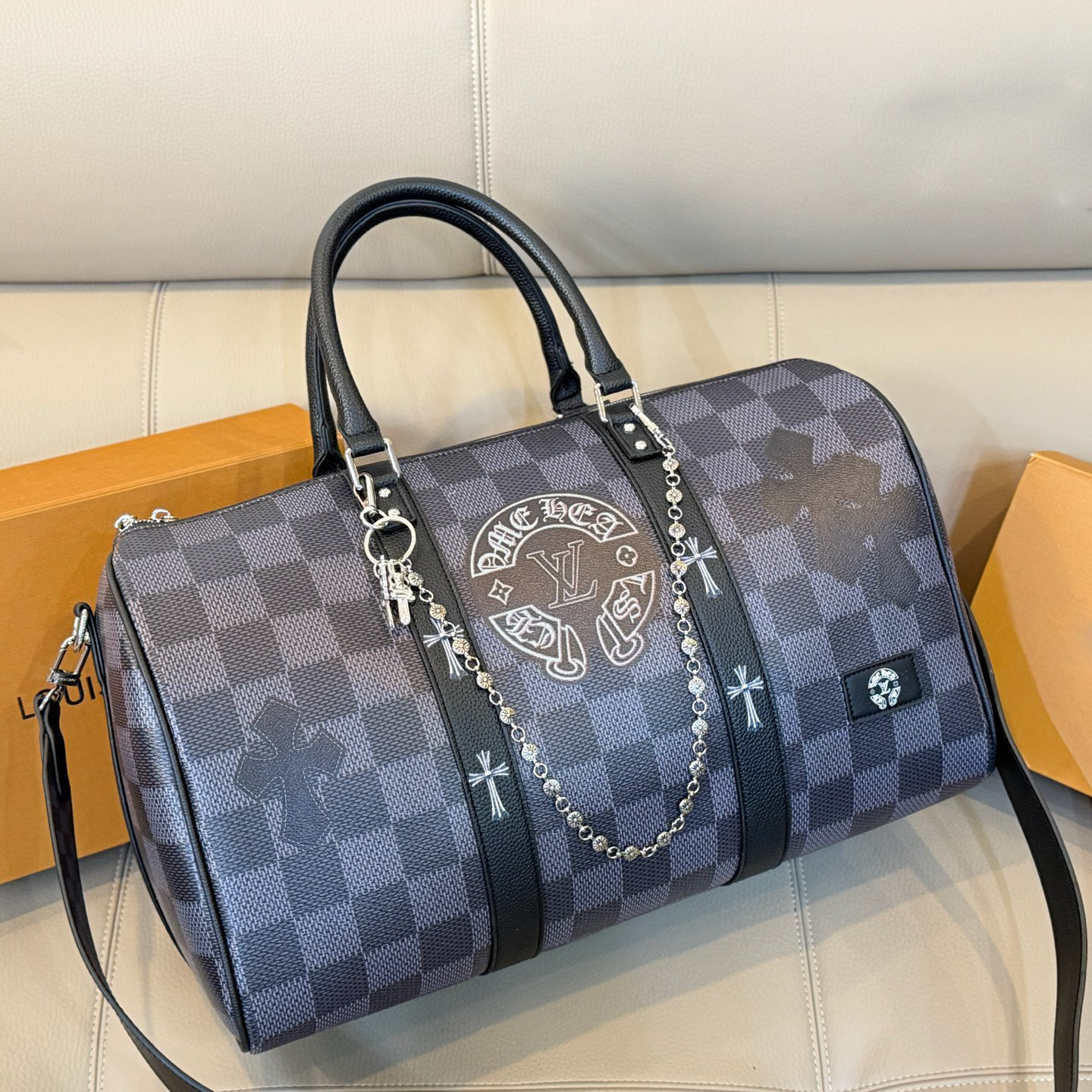 New Black Leather V bagsXC052025122905