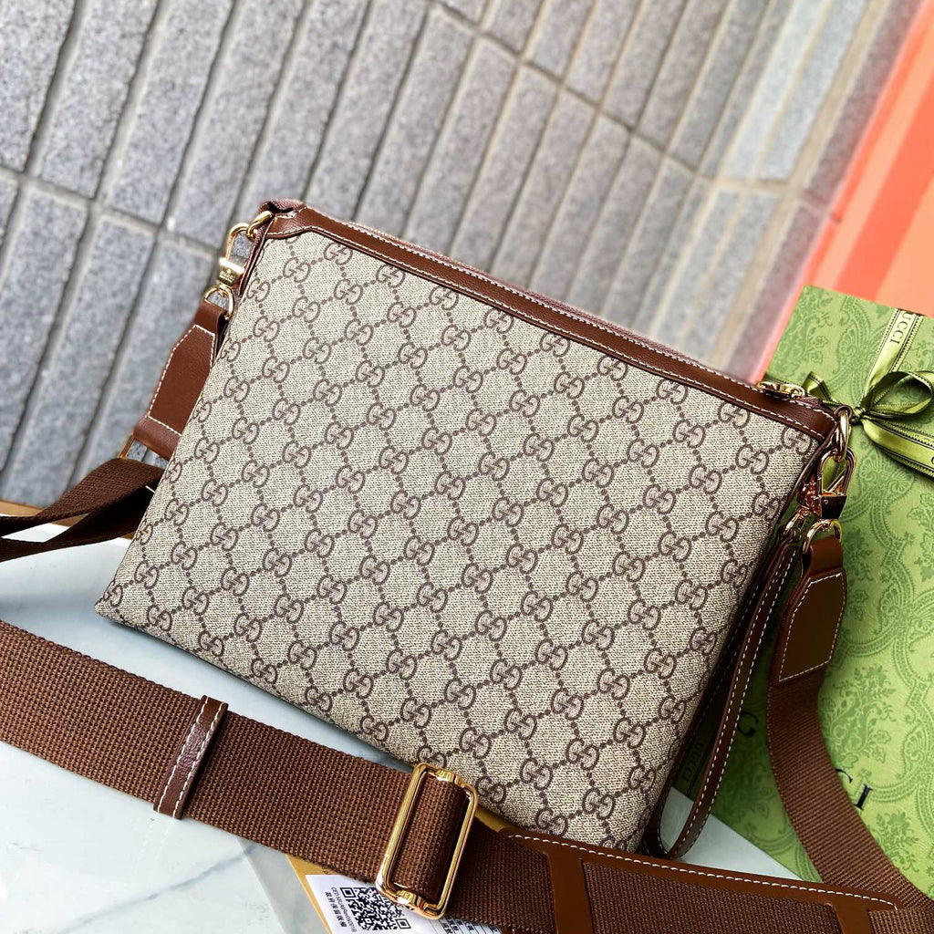 New Fashion Black V Logo Men's bagsXC052023110607