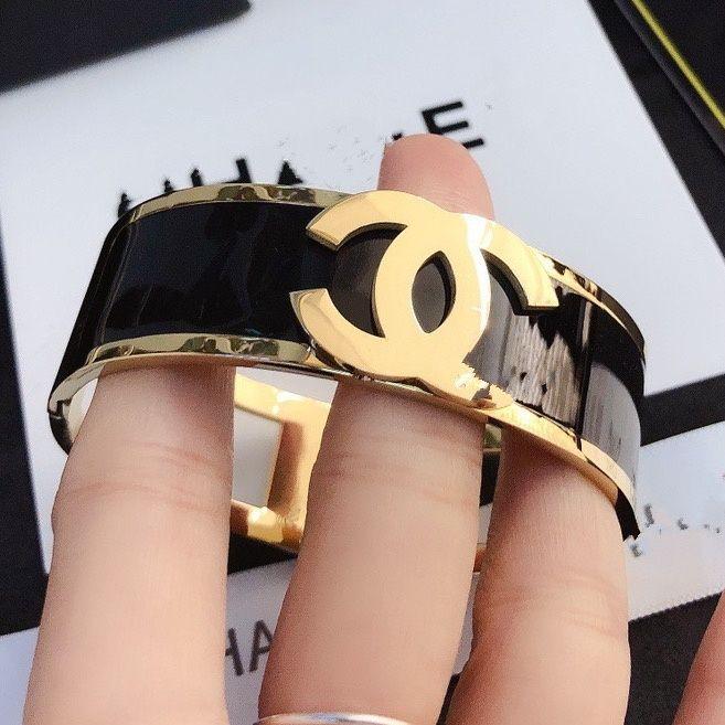 Small Fragrant Style Explosions Black Fashion Luxury Bracelet Tide Star SocialitePD052023122104