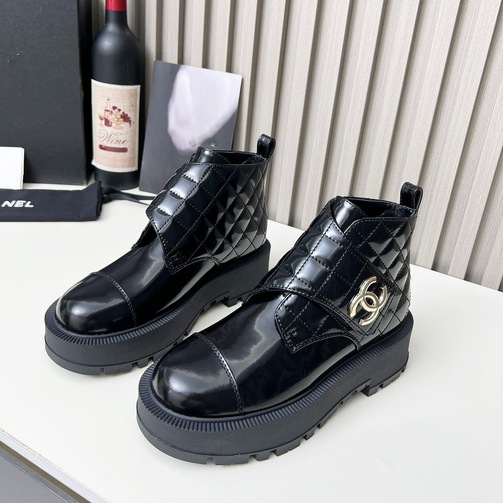 New A Grade Leather C Logo Handmade Women's BootsXC052024081901