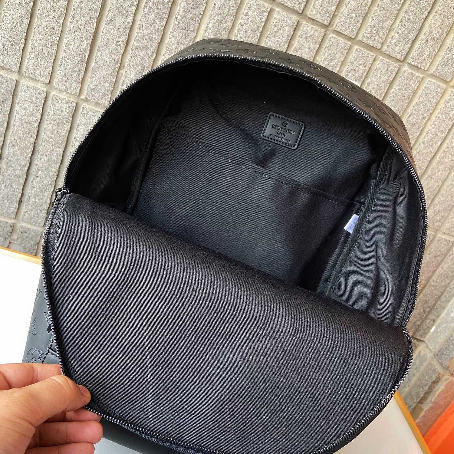 New 2024 Fashion style V Logo real leather Backpack bagsXC052024071902