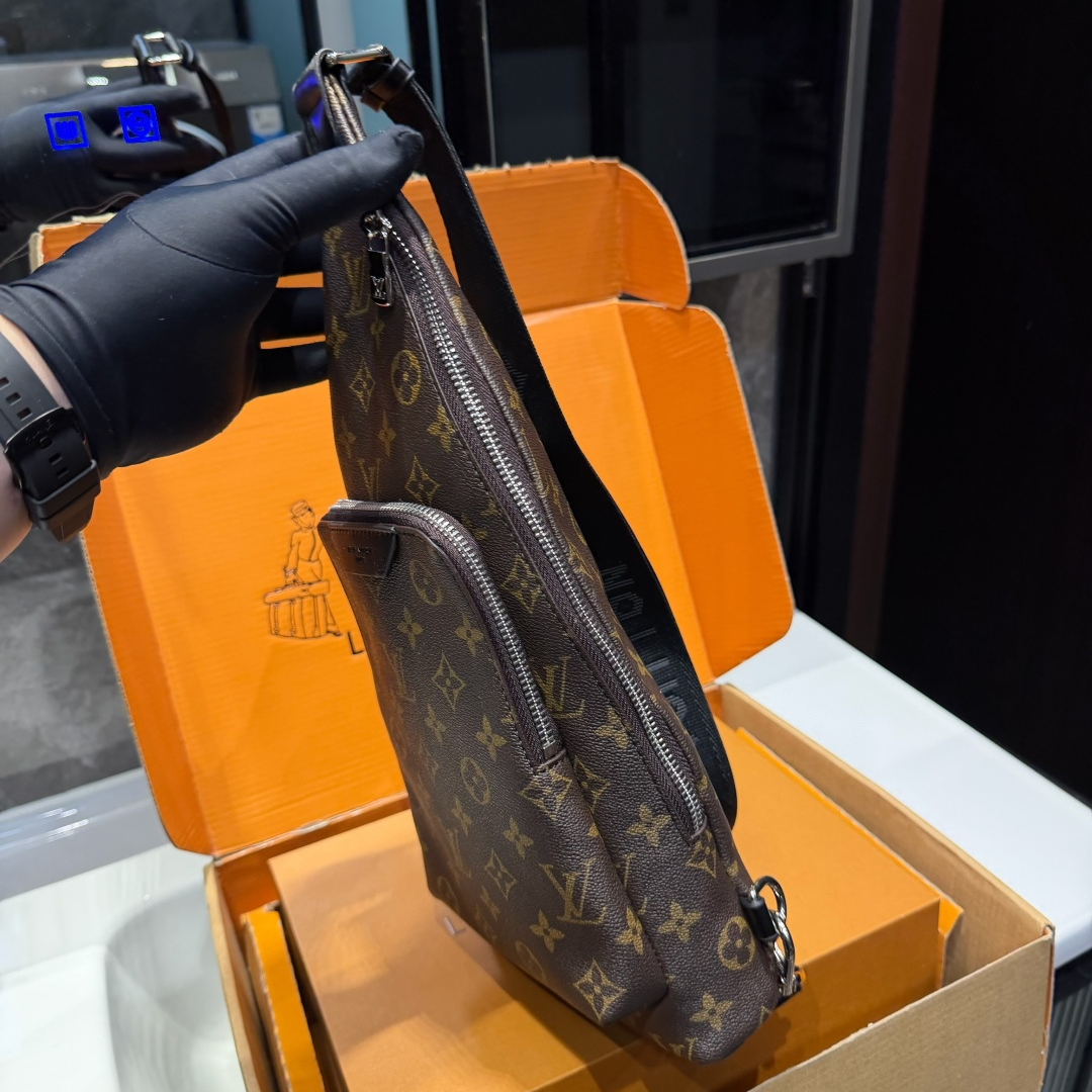 New Fashion  Leather Men's BagsXC052025121104