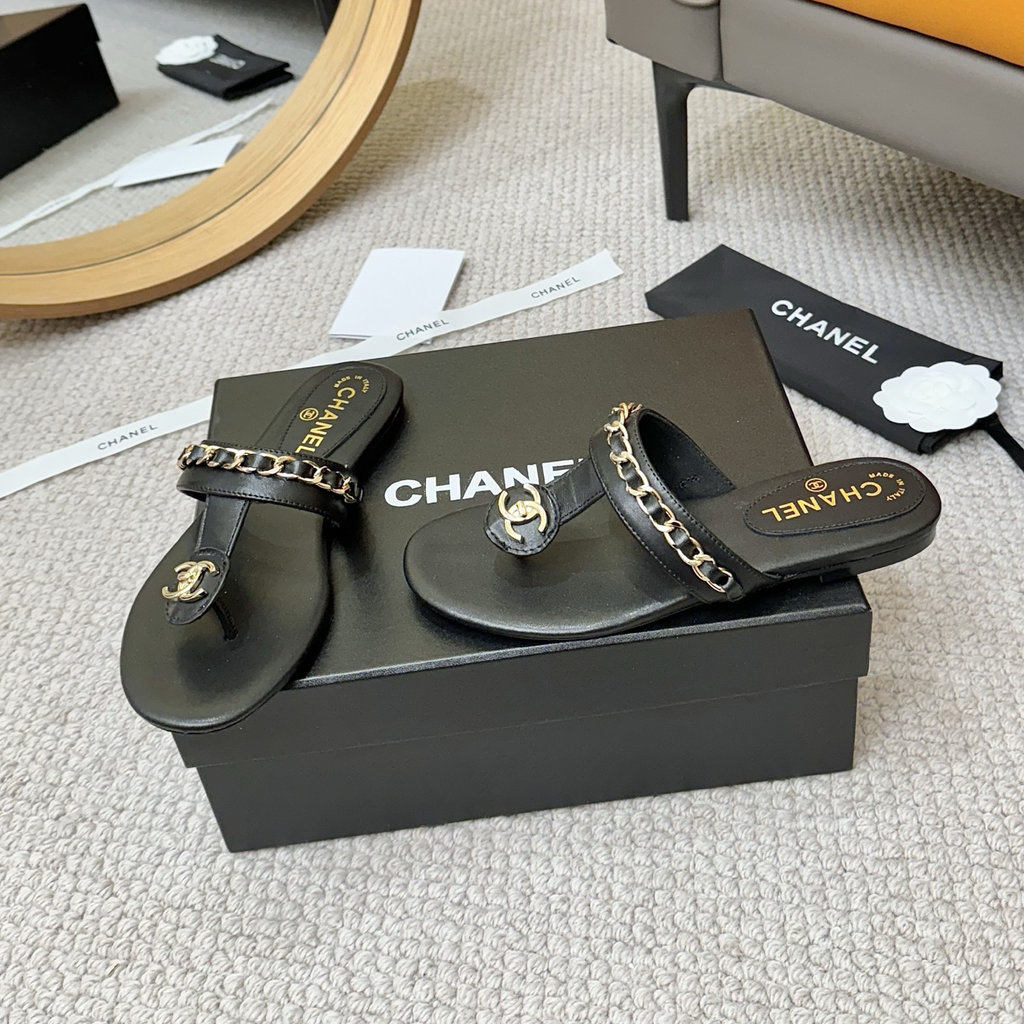 New C Logo Handmade Fashion Women's SlippersXC052025042805