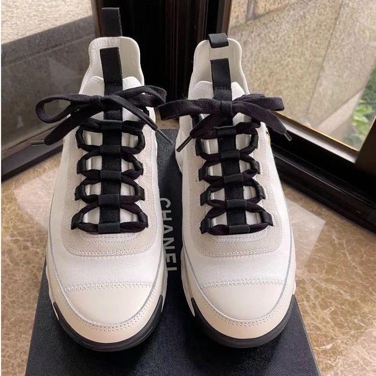 Classic fashionLogo Black and White Women's Sneakers