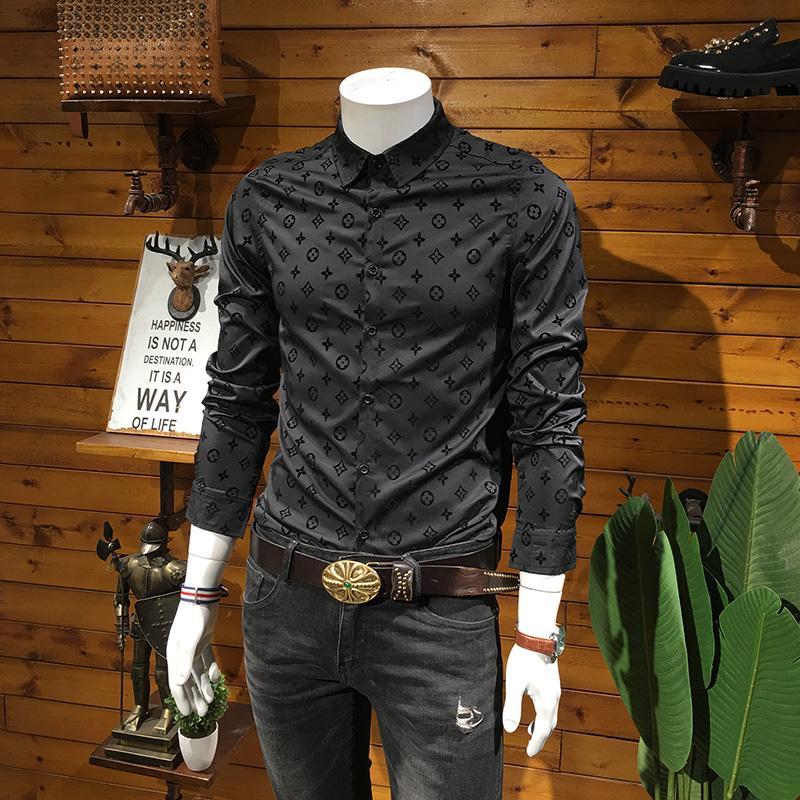 Black Handmade V Logo Men's T-shirt01