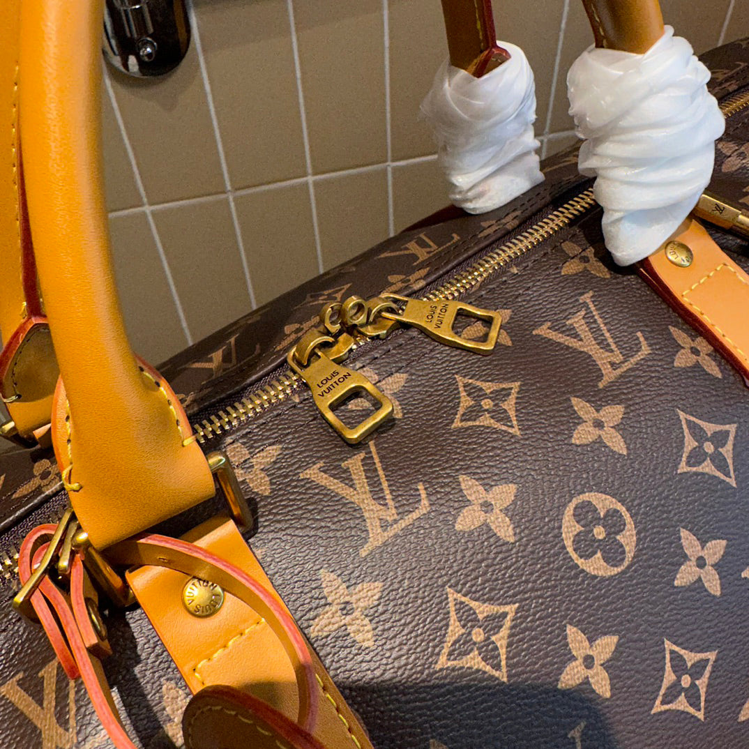 New Classic V Logo male or female Fashion bags lu age-PD052023091201