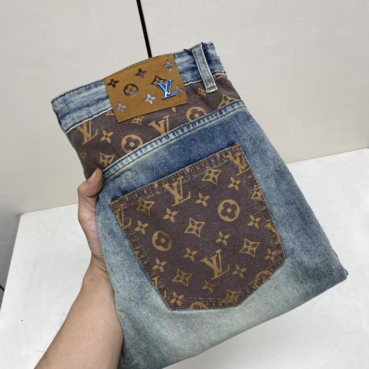 New Fashion Men's JeansPD052026010904