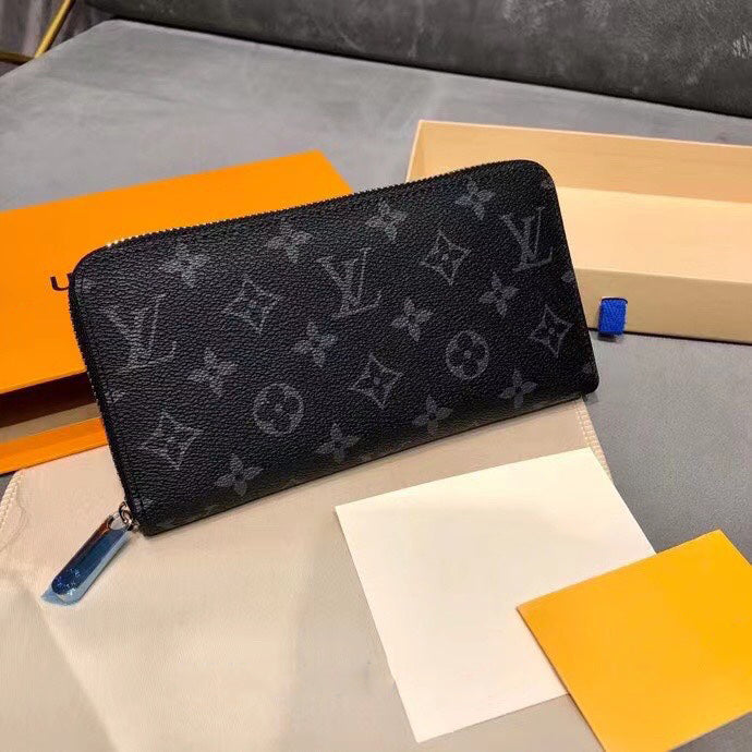 New Fashion V Logo Wallet BagsXC052024041001