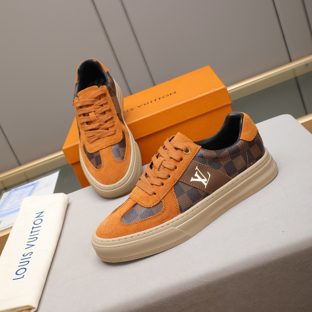 New Leather Fashion V Logo Men's sneakersXC052025110608