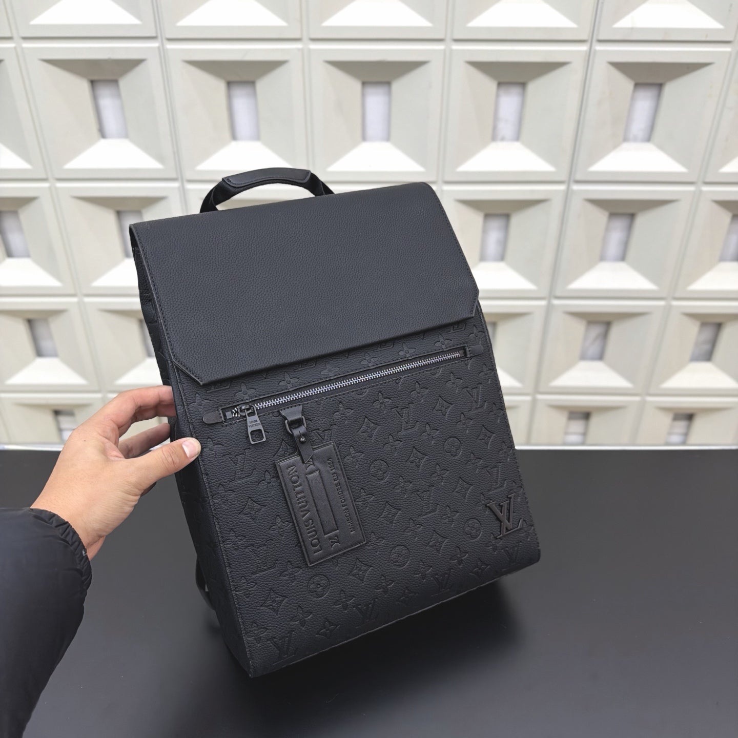 New fahion Leather handmade men's BackpackXC052026012602