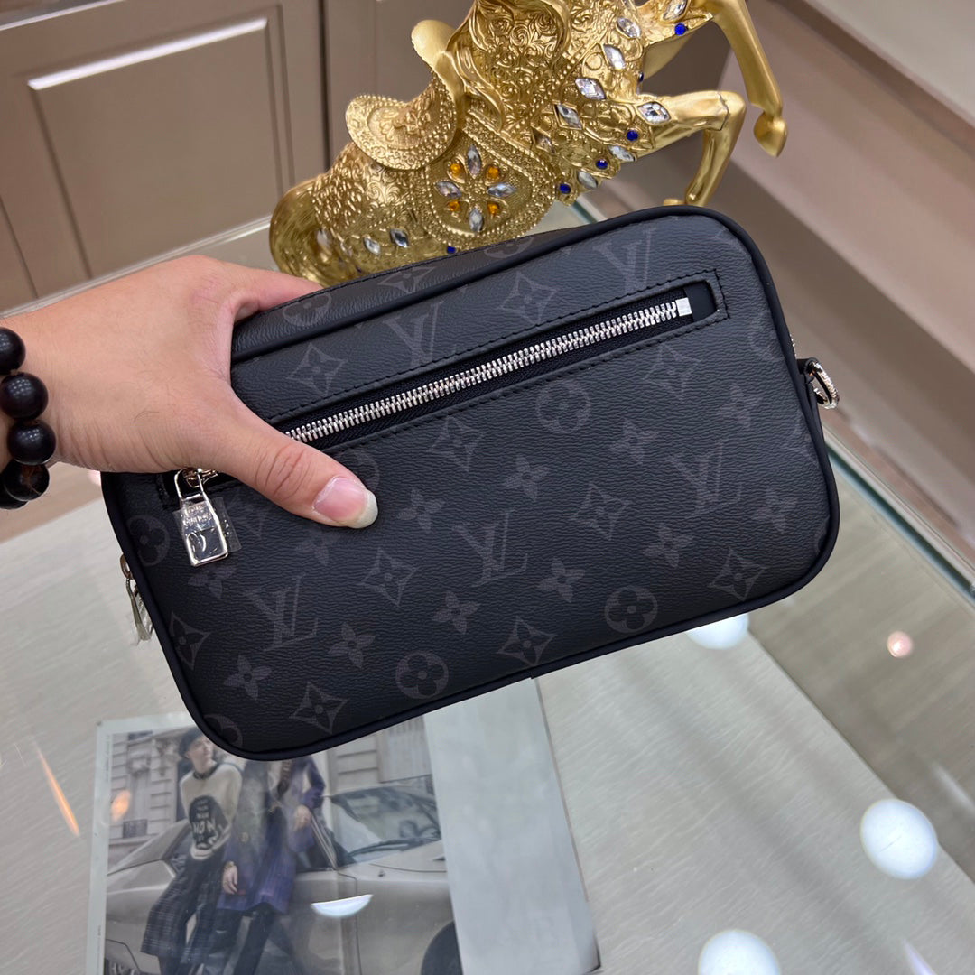 New Fashion Black V Logo Men's bagsXC052023110604