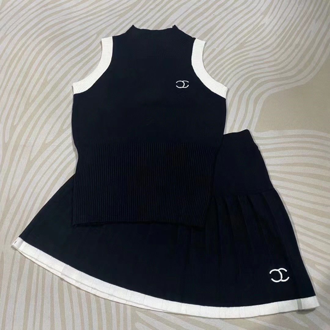 New White and Black women's T-shirtPD052025012204