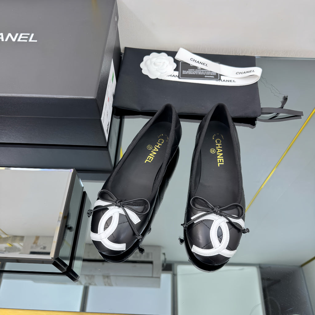 New C Logo Leather Women's ShoesXC052025041401