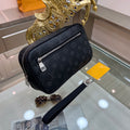 New Fashion Black V Logo Men's bagsXC052023110604