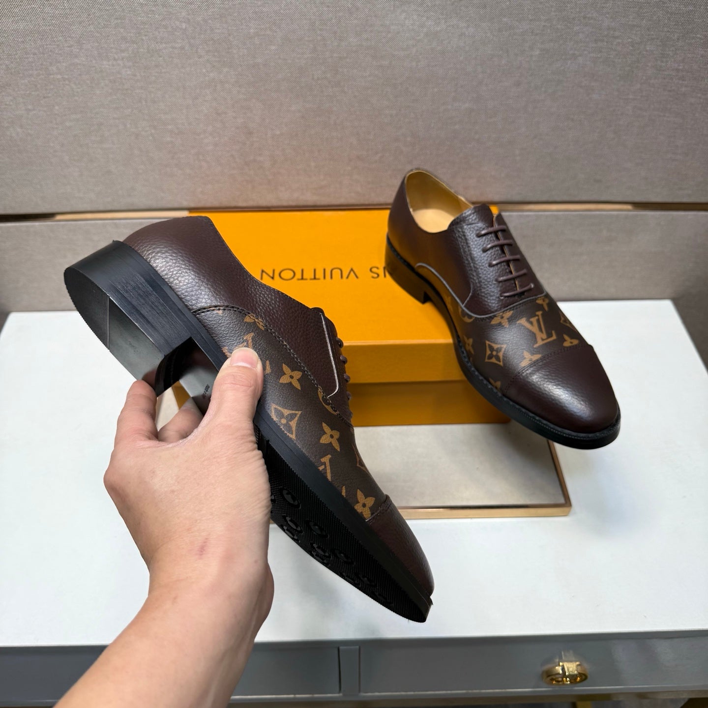 New Handmade V men's Dress ShoesXC052025121502