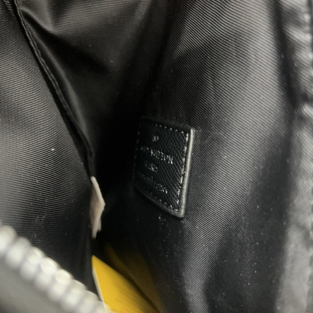 New v Logo Men's BagsXC052024120201