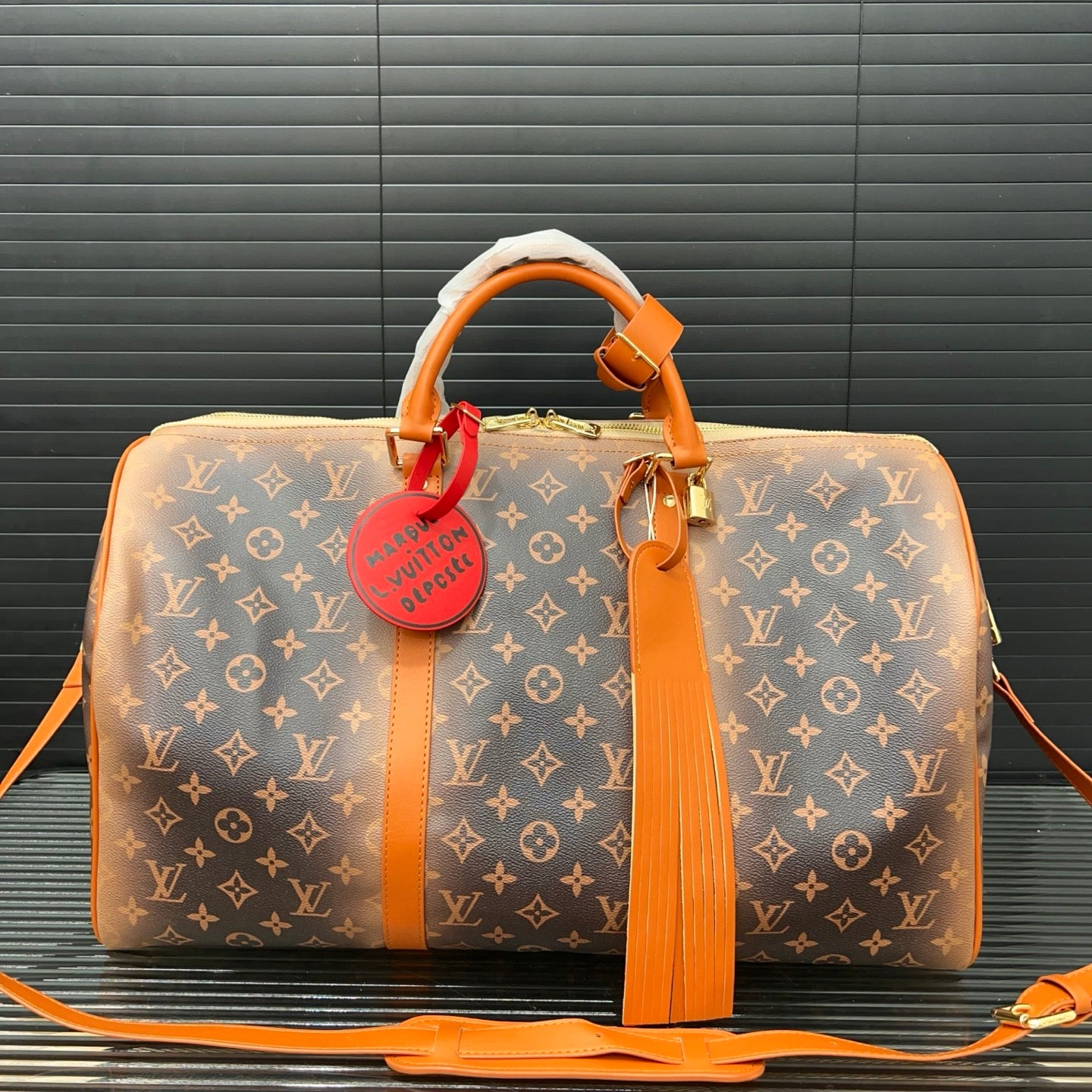 New V Logo handmade Leather fashion BagsXC052024022405