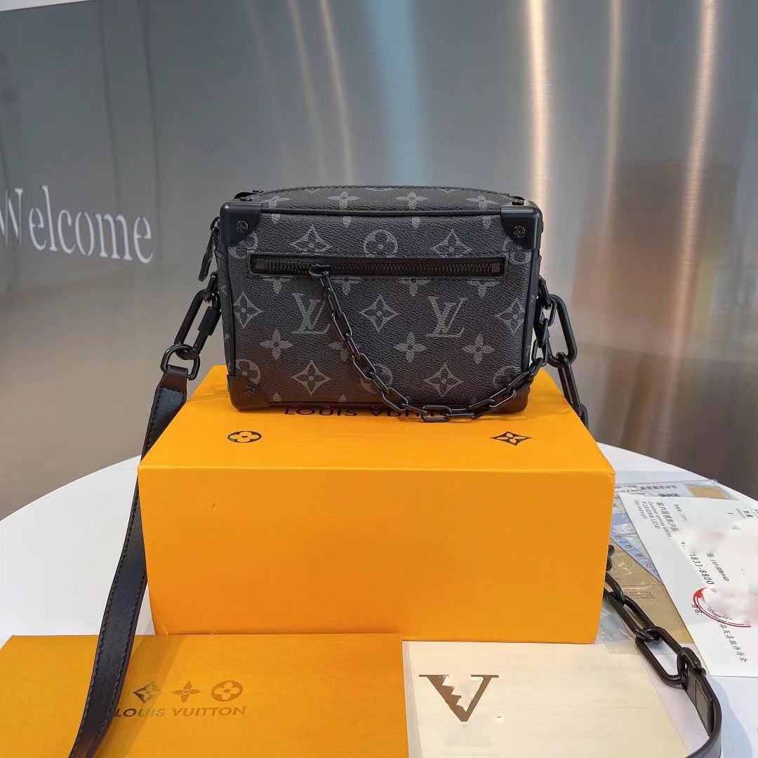Black A Grade Leather V Logo Bags-WX05202362812