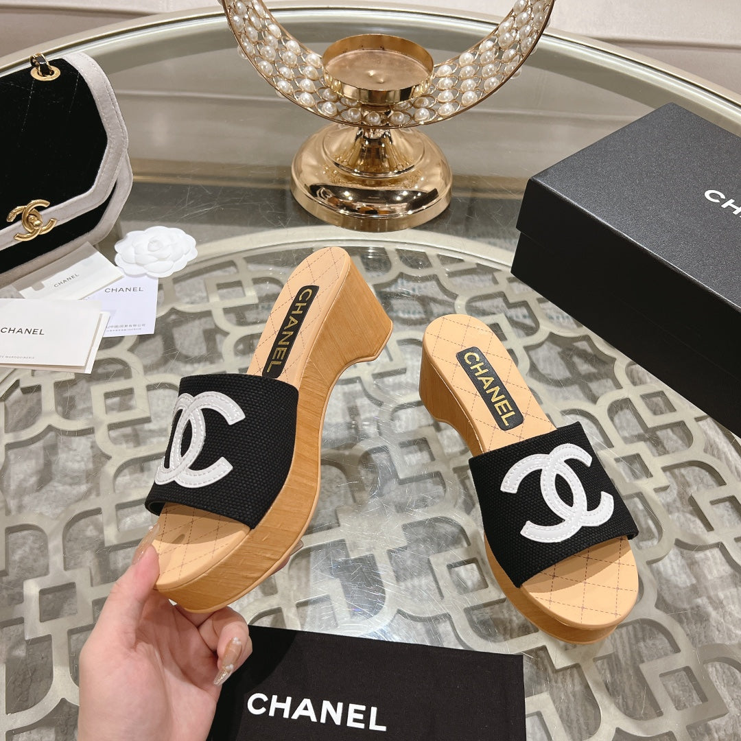 New Arrival C Logo Women's SlippersXC052025030405
