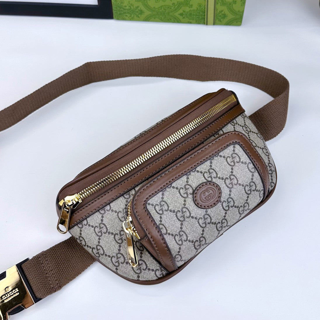 New Classic Style V Logo Women's Bag-PD05202371705
