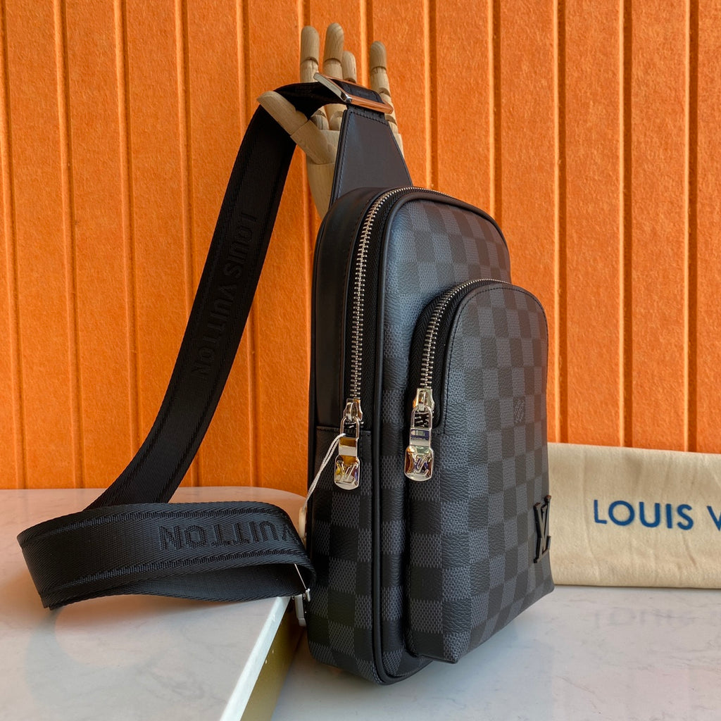 New Fashion V Logo Men's Fashion BagsXC052025042504