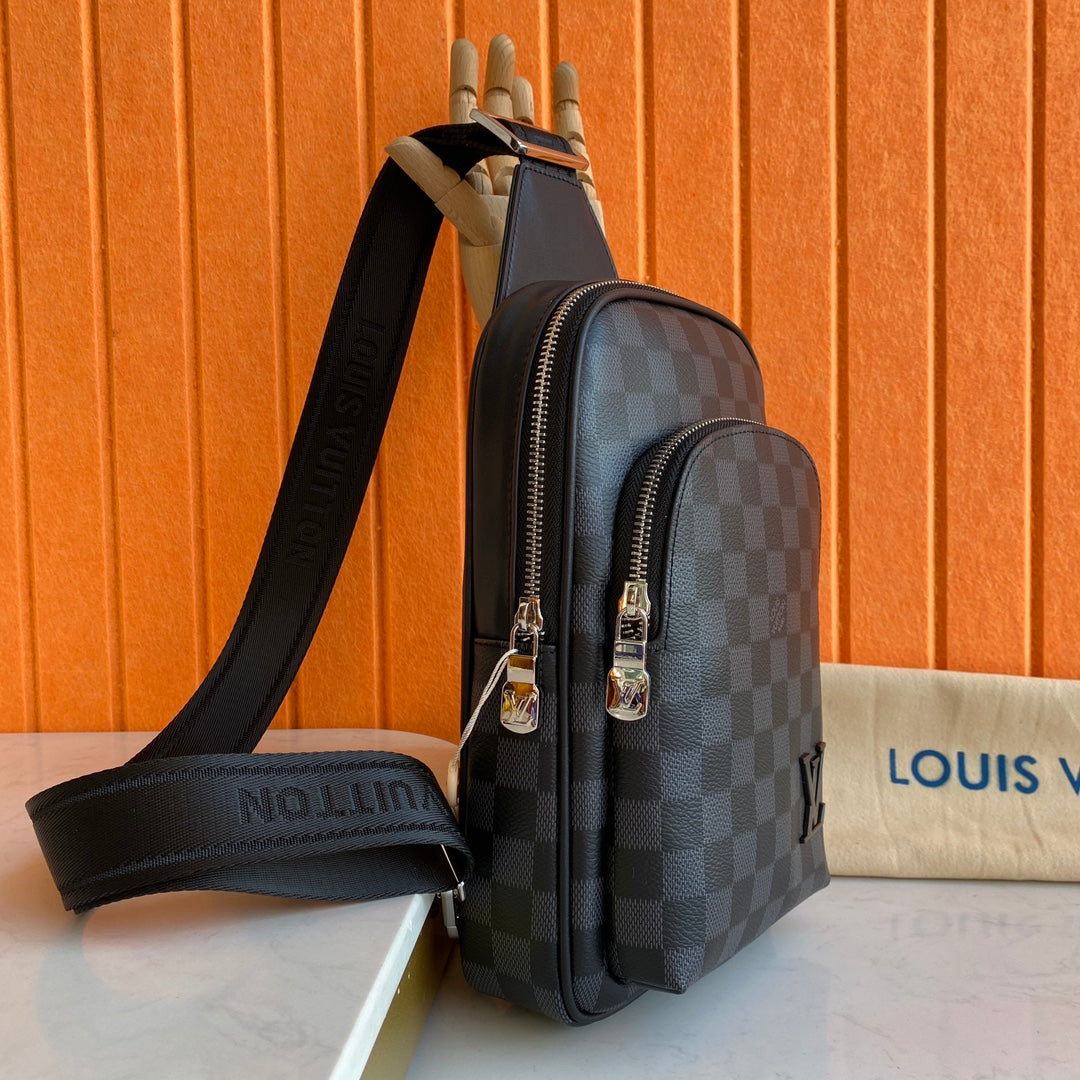 New Fashion V Logo Men's Fashion BagsXC052025042504