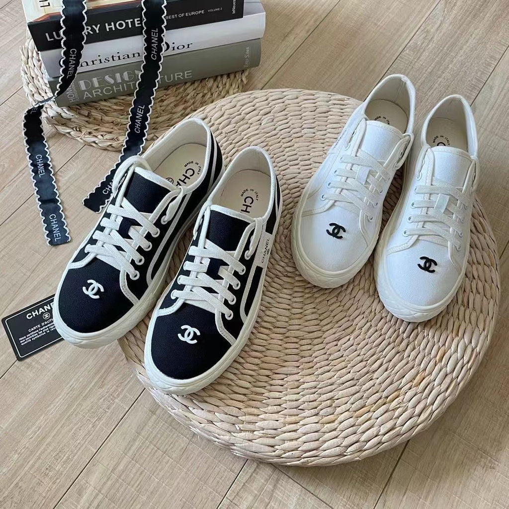 New White and Black C Logo Women's fashion shoesPD052024040302