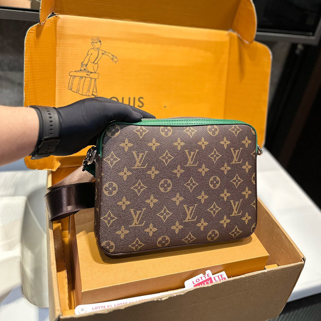 New Fashion V Logo Men's Fashion BagsXC052024101001