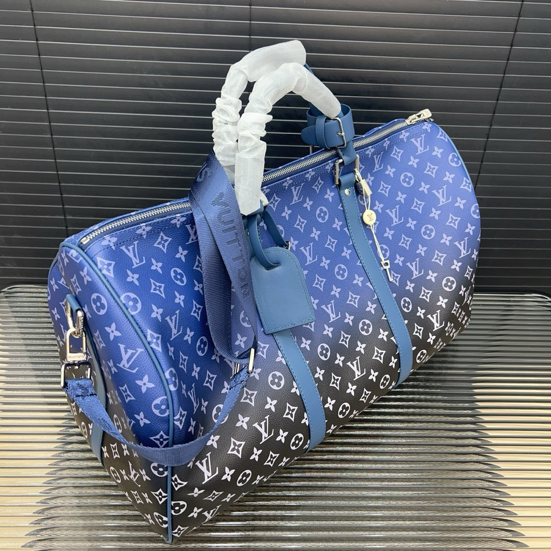 New Handmade Fashion V Logo Men's BagsPD052025012009