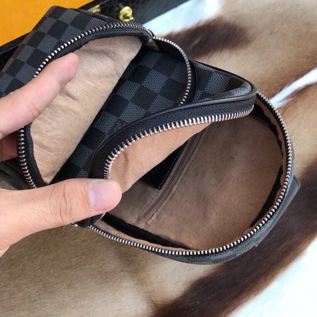 New V Logo Handmade Fashion BagsPD052025022602
