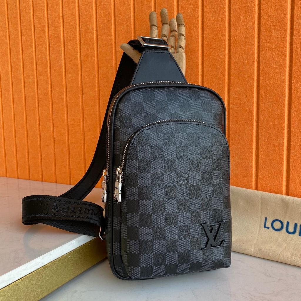 New Fashion V Logo Men's Fashion BagsXC052025042504