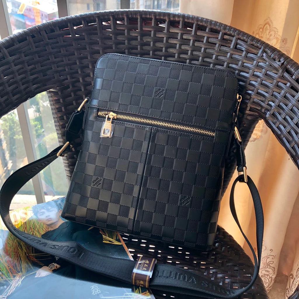 Luxury men's leisure commuting bag 1024070103