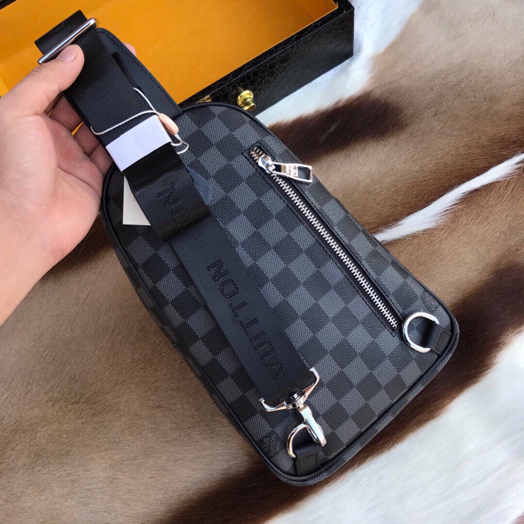 New V Logo Handmade Fashion BagsPD052025022602