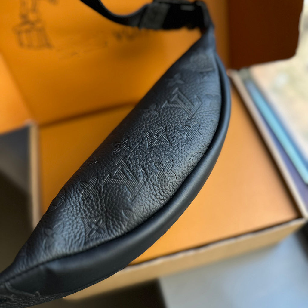 New Black Leather V Logo fashion BagsXC052023112202