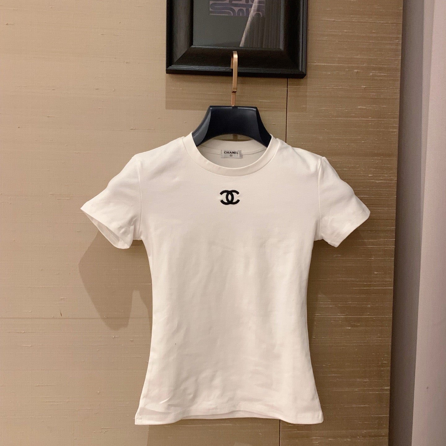 New Fashion Black and White Women's T-shirtXC052025021801