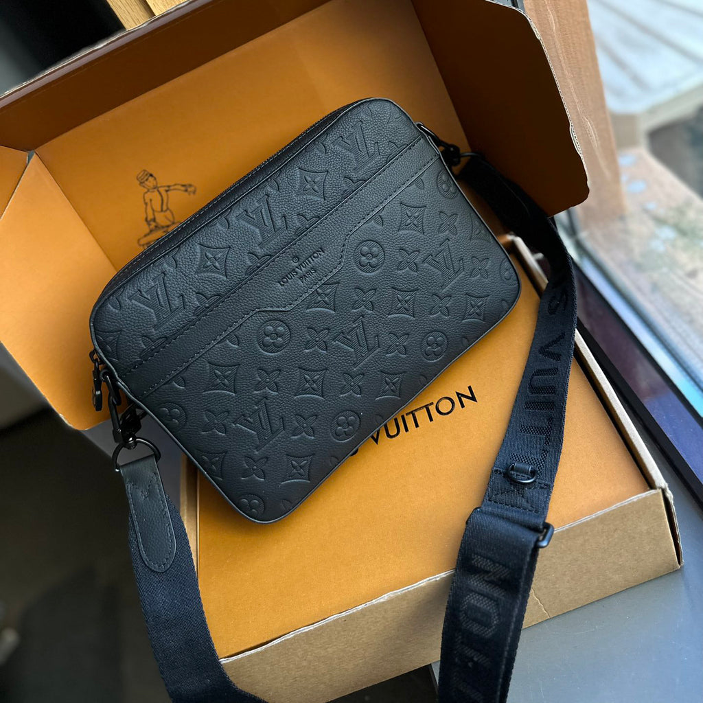 New Black Leather V Logo fashion BagsXC052023112203